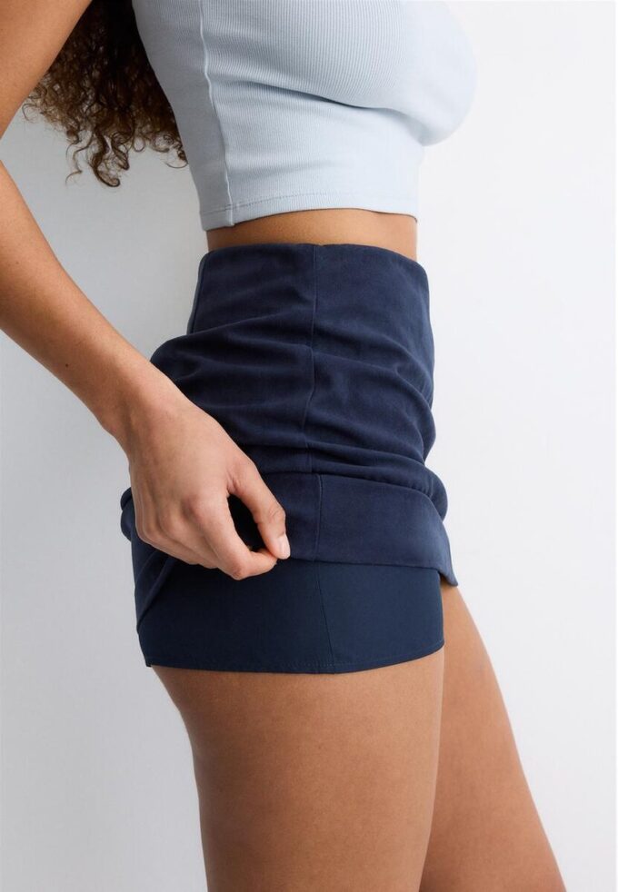 Mini-Skort en simili-suède Mini-Skort en simili-suède