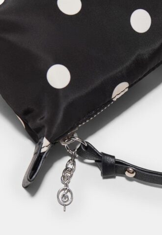 Mini trousse de toilette