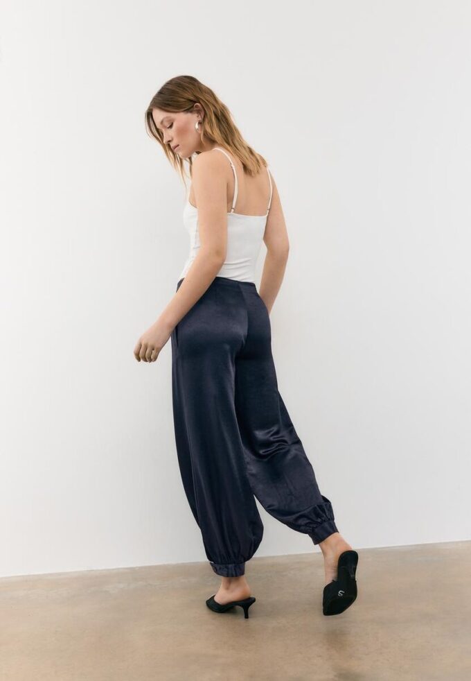 Pantalon ballon chic en satin