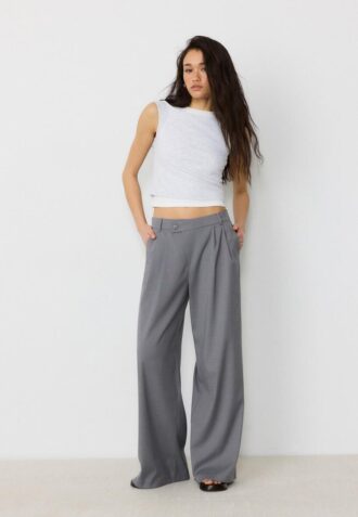 Pantalon chic décontracté à rayures avec ceinture croisée