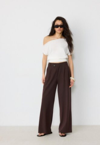 Pantalon chic décontracté à rayures avec ceinture croisée