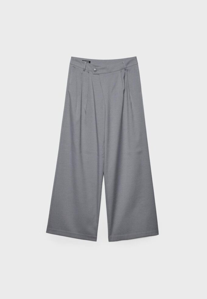 Pantalon chic décontracté à rayures avec ceinture croisée