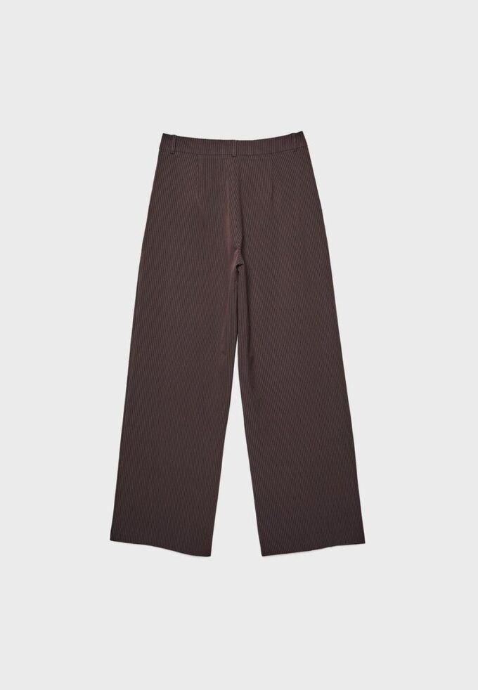 Pantalon chic décontracté à rayures avec ceinture croisée