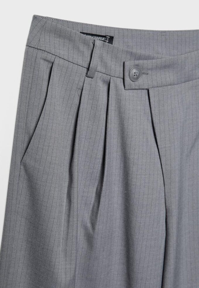 Pantalon chic décontracté à rayures avec ceinture croisée