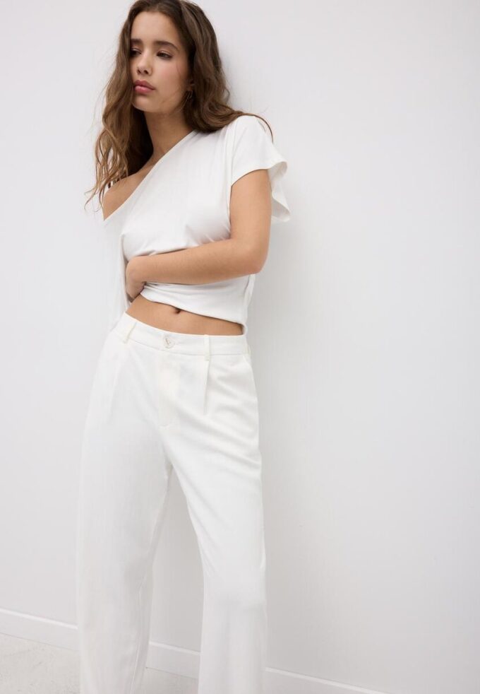 Pantalon à coupe droite effet lin