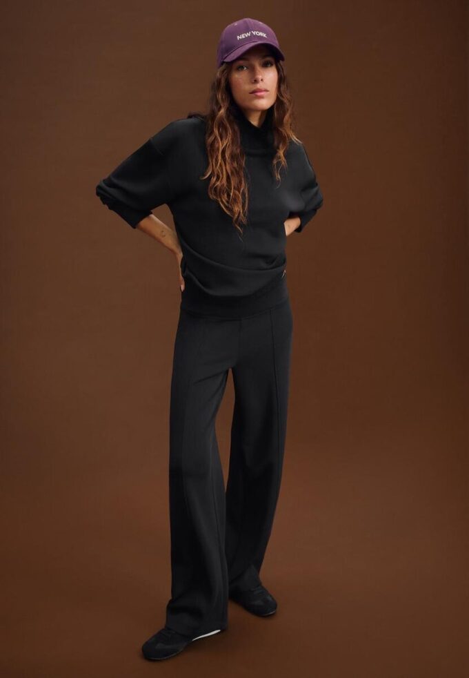 Pantalon de jogging droit au toucher doux avec détails de plis creux Pantalon de jogging droit au toucher doux avec détails de plis creux