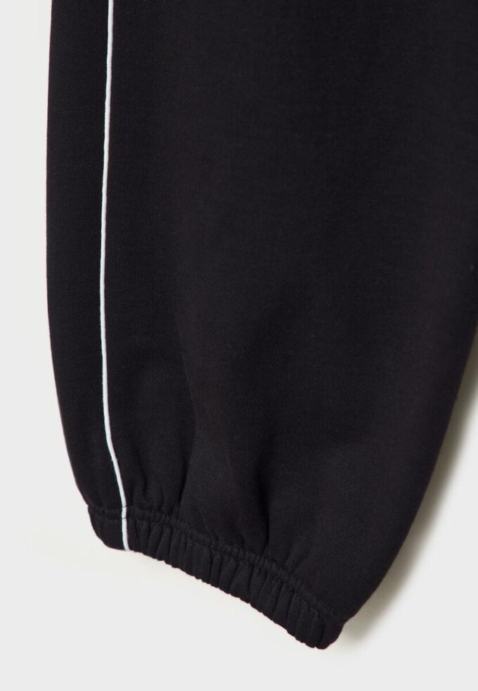 Pantalon de jogging à passepoil Pantalon de jogging à passepoil