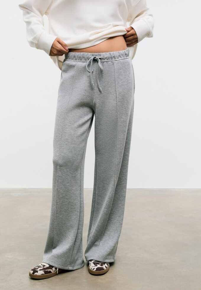 Pantalon de jogging Wide Leg en toucher doux avec détail de couture sur le devant
