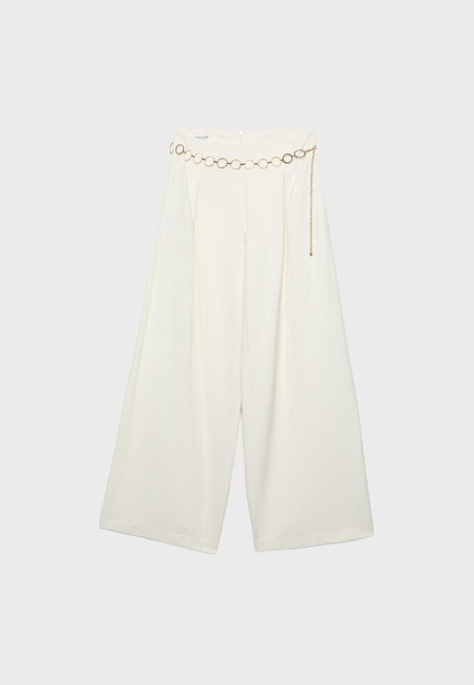 Pantalon en satin avec détail chaîne