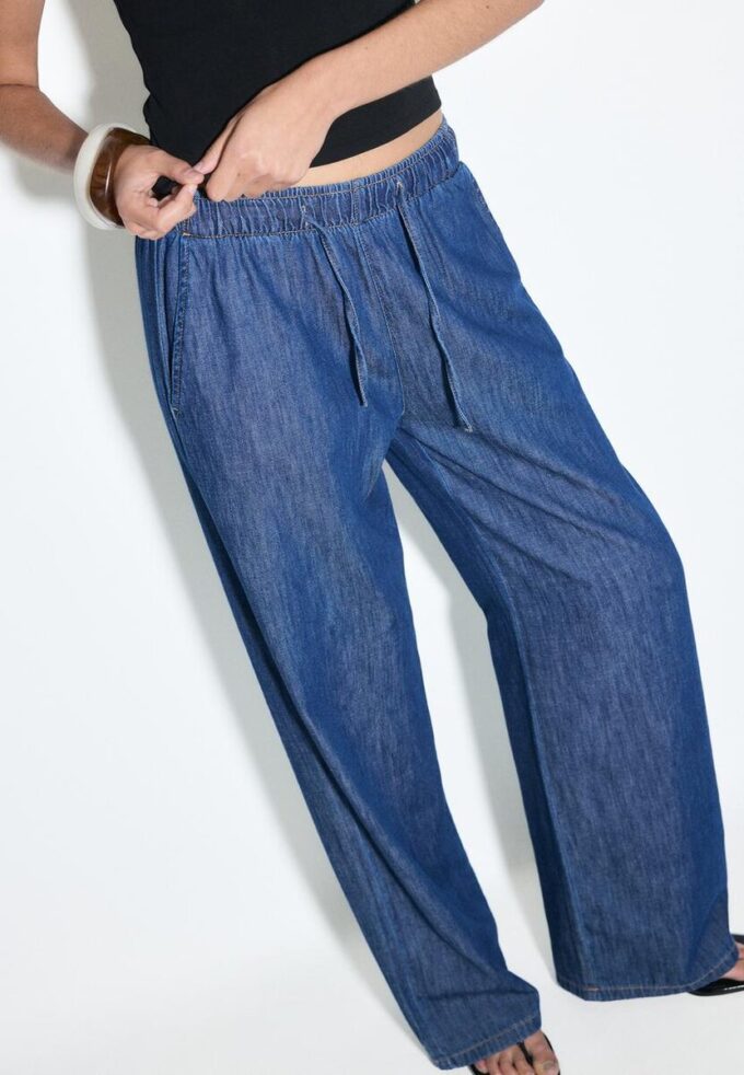 Pantalon fluide en denim à cordon de serrage Pantalon fluide en denim à cordon de serrage