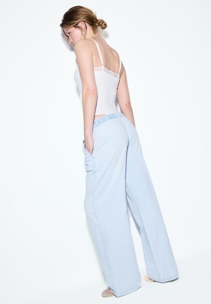 Pantalon fluide en denim à cordon de serrage Pantalon fluide en denim à cordon de serrage