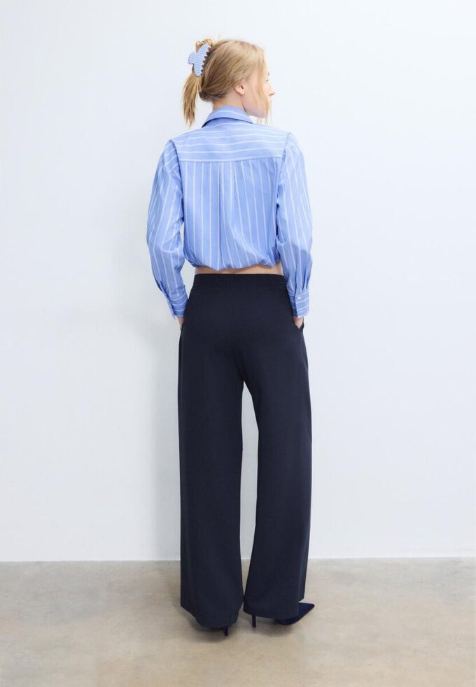 Pantalon à jambes larges avec détail boucle