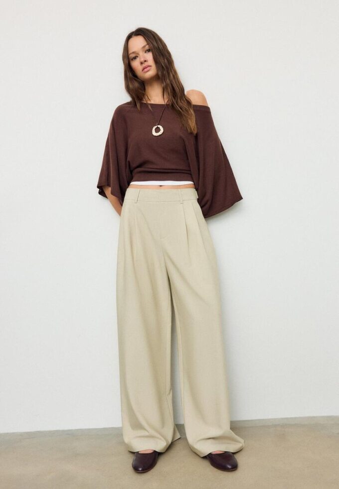 Pantalon à jambes très larges et taille ajustable