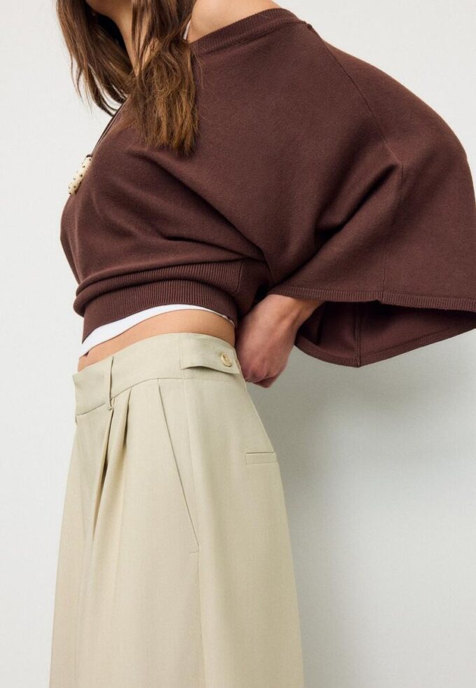 Pantalon à jambes très larges et taille ajustable