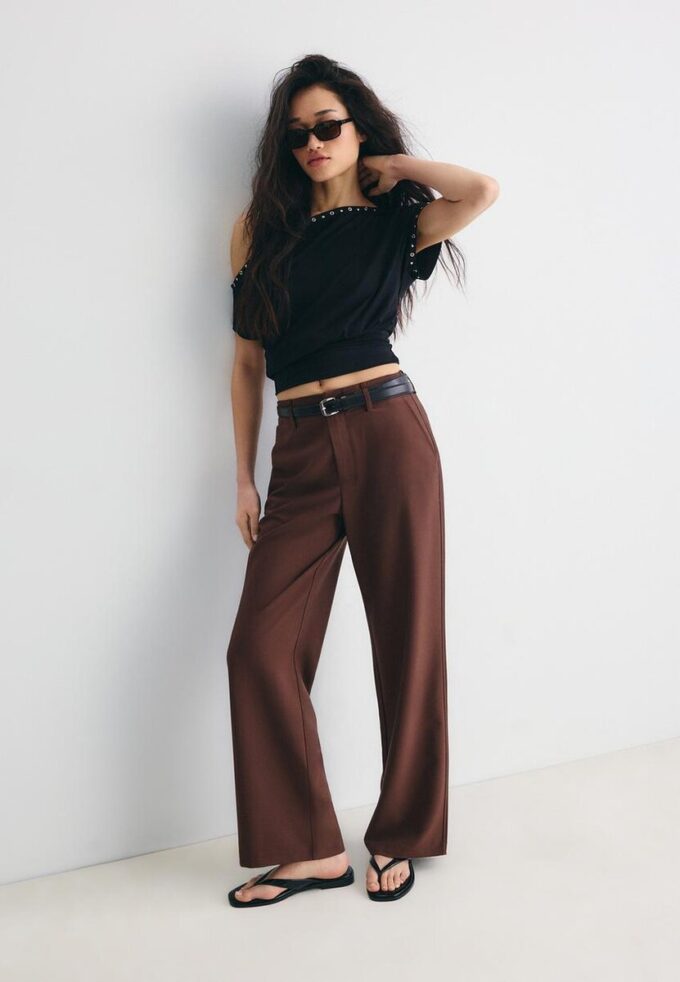 Pantalon élégant à jambes droites fluides avec ceinture