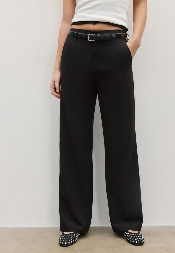 Pantalon élégant à jambes droites fluides avec ceinture