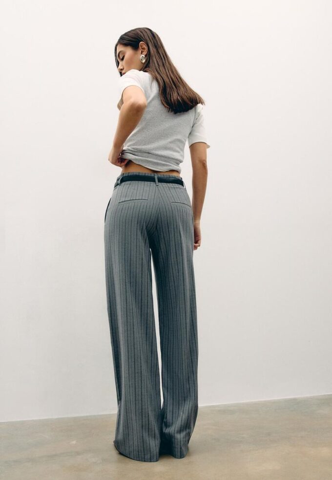 Pantalon élégant à jambes droites fluides avec ceinture