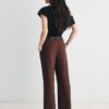 Pantalon élégant à jambes droites fluides avec ceinture