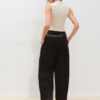 Pantalon à pinces en lyocell avec chaîne