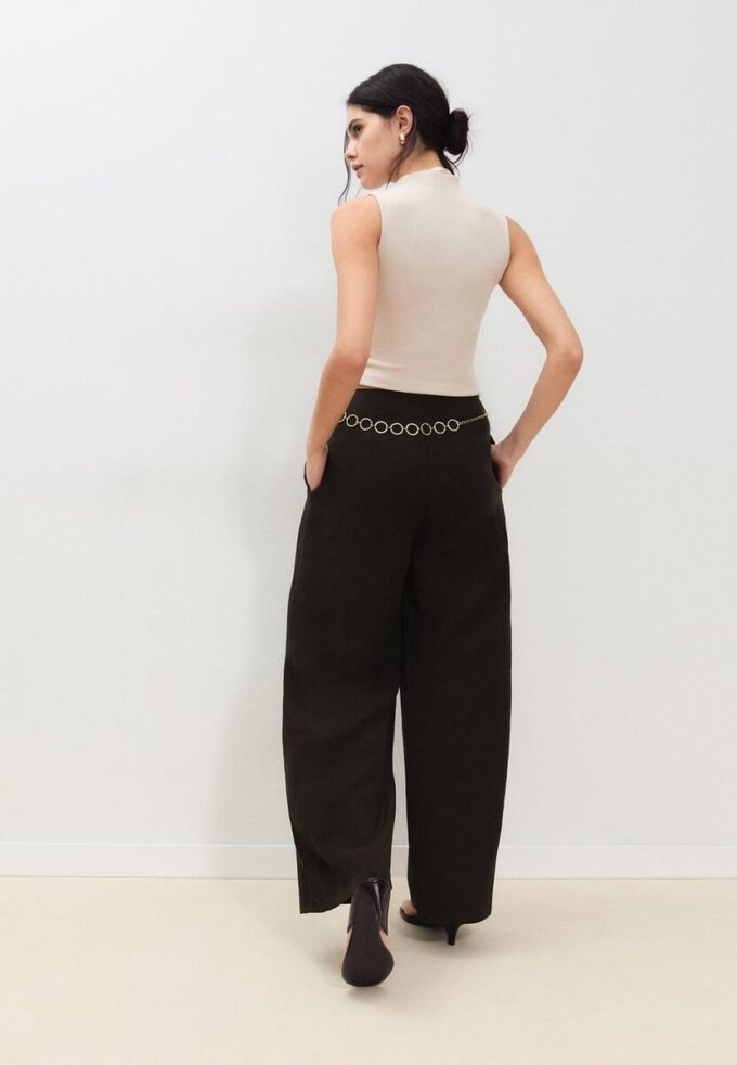 Pantalon à pinces en lyocell avec chaîne