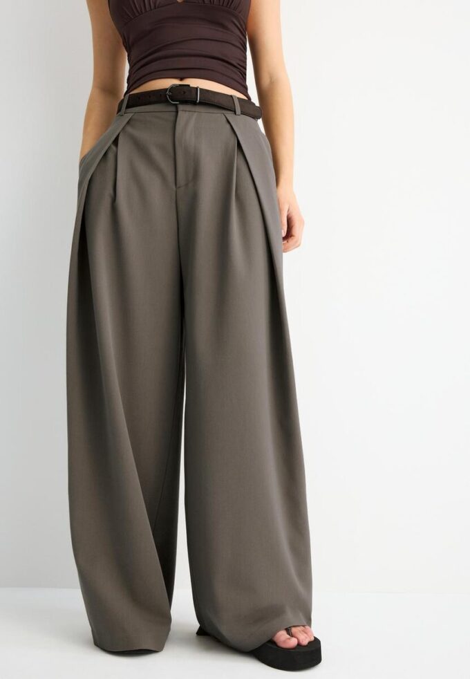 Pantalon à pinces Maxi avec ceinture
