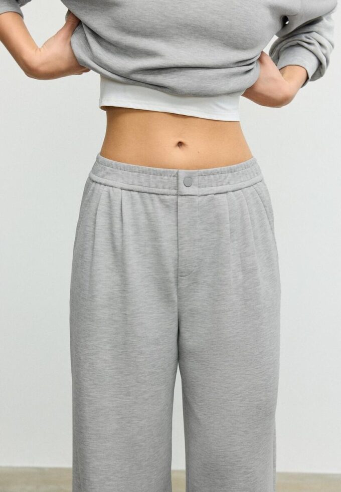 Pantalon à pinces à toucher doux Pantalon à pinces à toucher doux