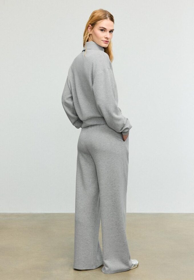 Pantalon à pinces à toucher doux Pantalon à pinces à toucher doux