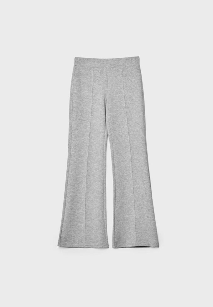 Pantalon évasé au toucher doux avec couture apparente sur le devant