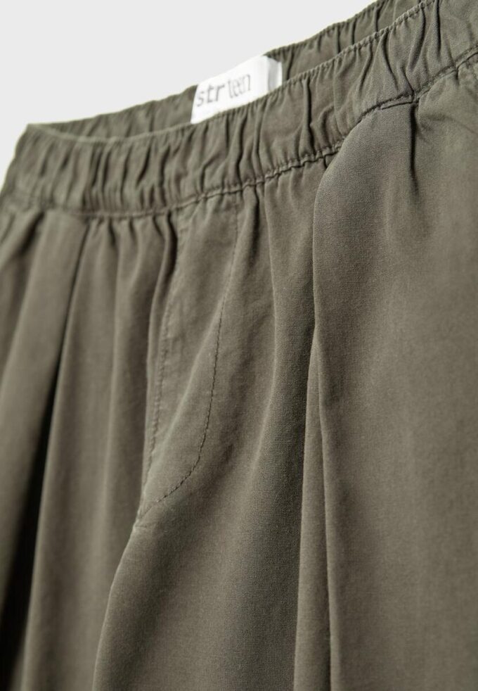 Pantalons baril en popeline avec cordons Pantalons baril en popeline avec cordons