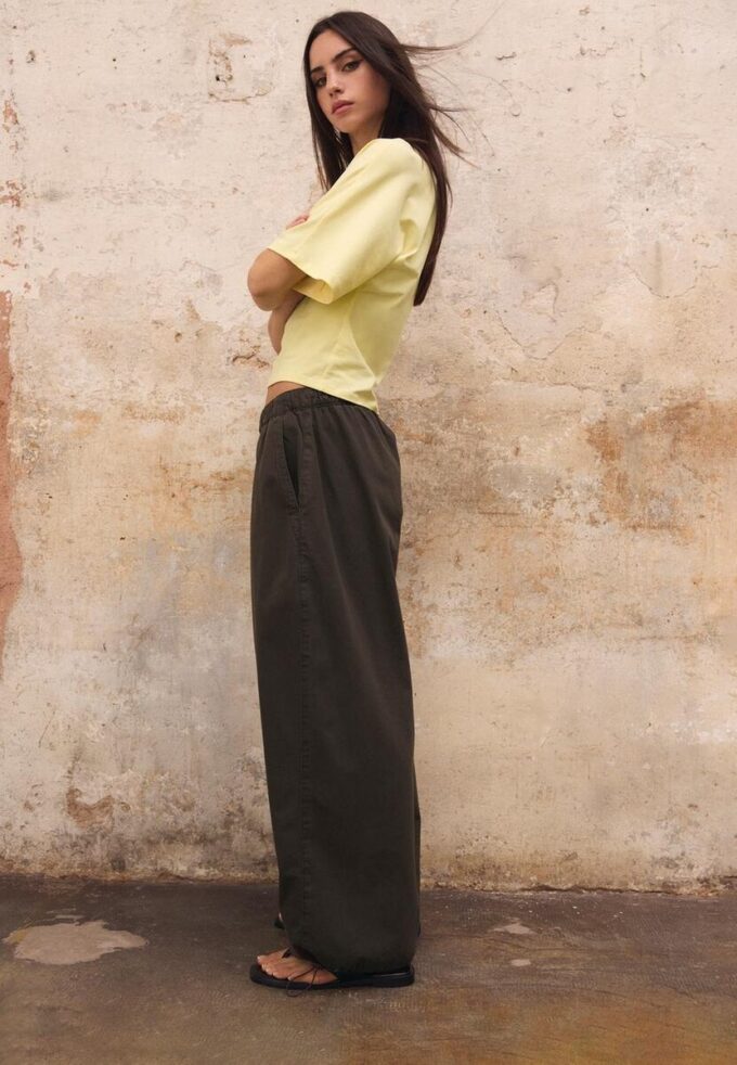 Pantalons baril en popeline avec cordons Pantalons baril en popeline avec cordons