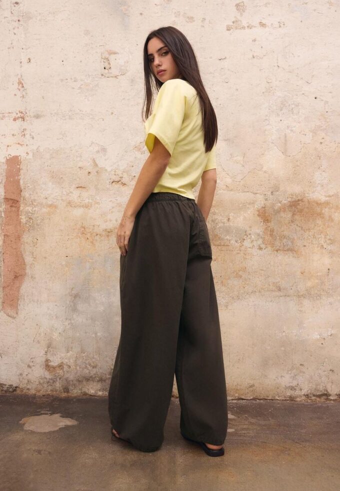 Pantalons baril en popeline avec cordons Pantalons baril en popeline avec cordons