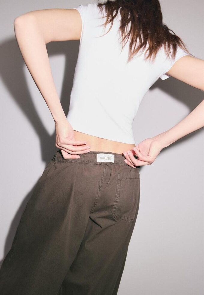 Pantalons baril en popeline avec cordons Pantalons baril en popeline avec cordons