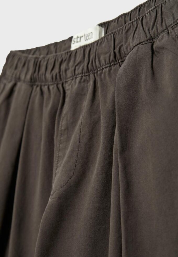 Pantalons baril en popeline avec cordons Pantalons baril en popeline avec cordons