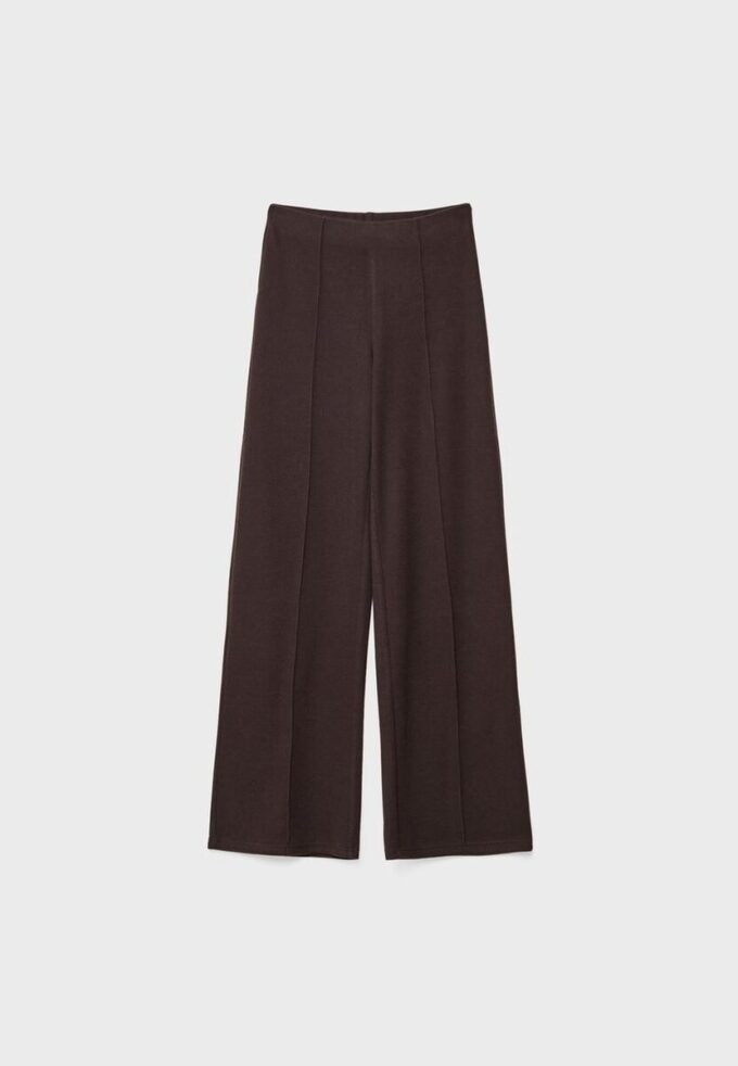 Pantalons en maille avec détails de coutures Pantalons en maille avec détails de coutures