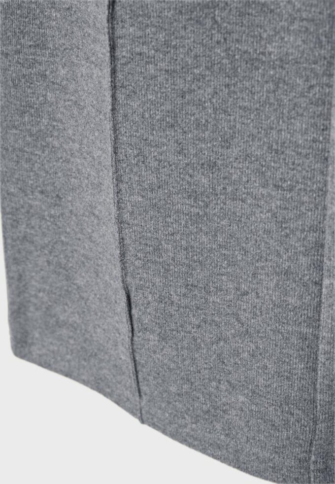 Pantalons en maille avec détails de coutures Pantalons en maille avec détails de coutures