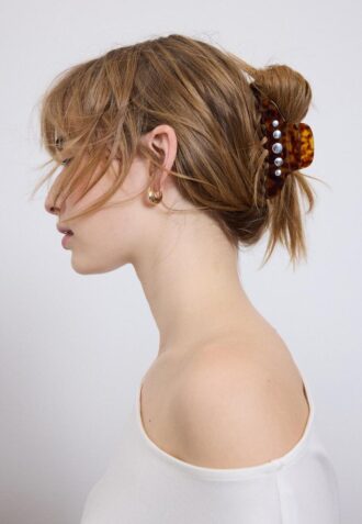 Pince à fourrure cloutée