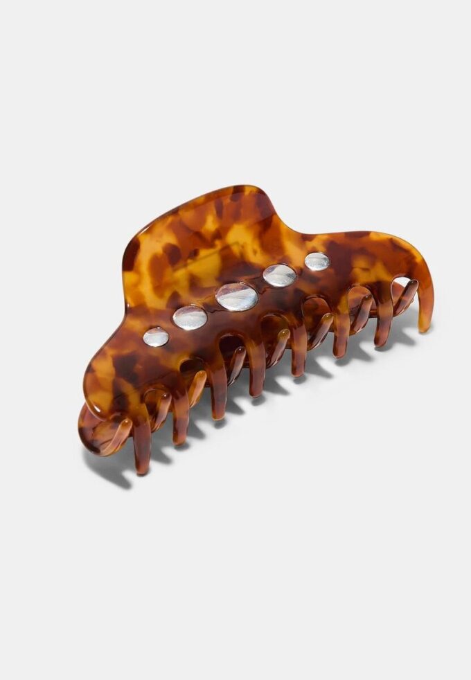 Pince à fourrure cloutée