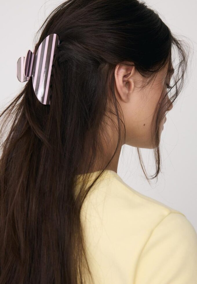 Pince à fourrure rayée