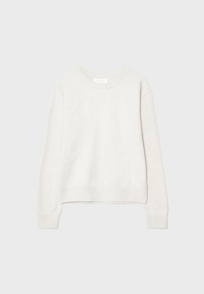 Pull basique en maille au toucher doux