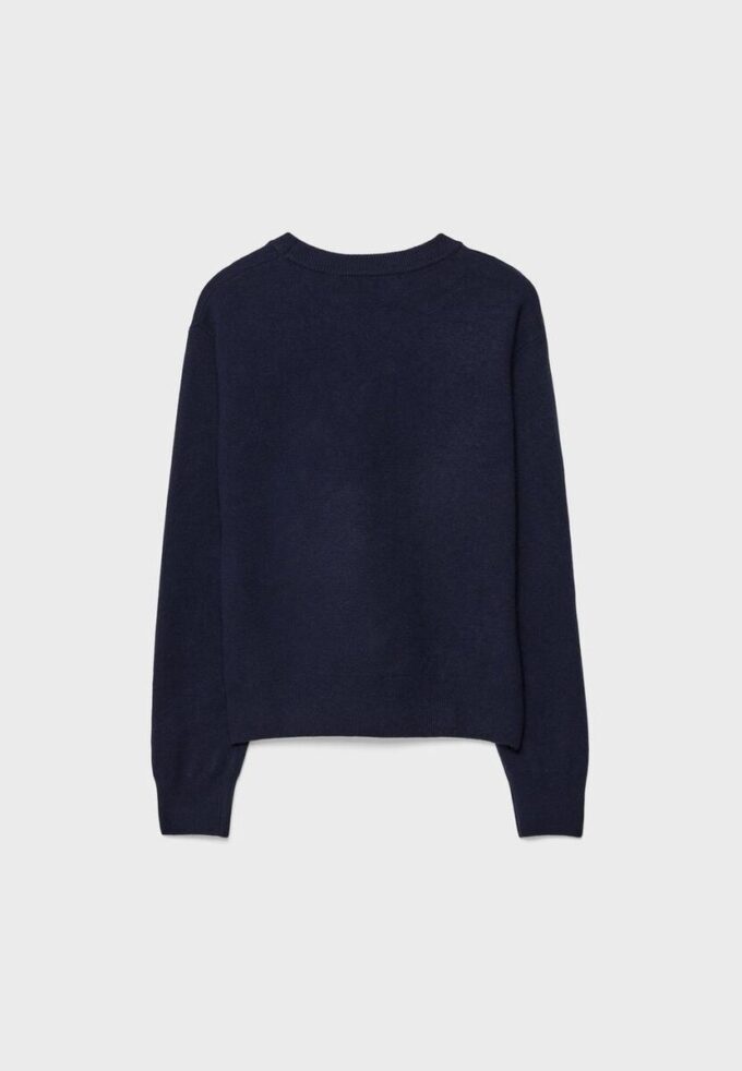 Pull basique en maille au toucher doux