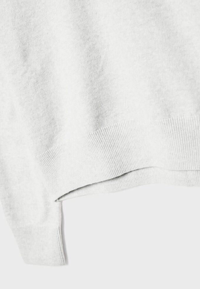 Pull basique en maille au toucher doux Pull basique en maille au toucher doux