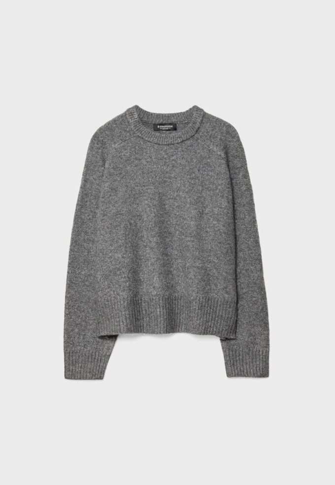 Pull basique en maille douce Pull basique en maille douce