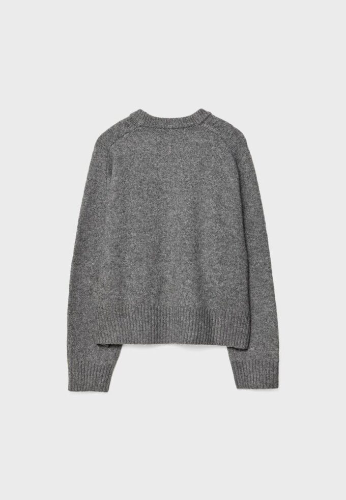 Pull basique en maille douce Pull basique en maille douce