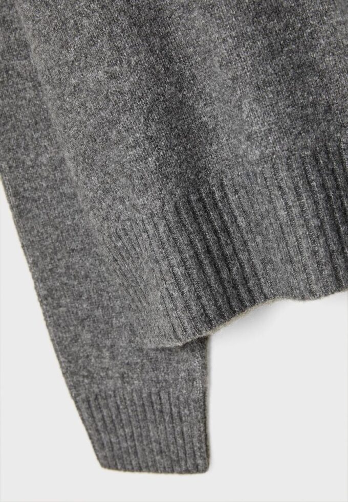 Pull basique en maille douce Pull basique en maille douce