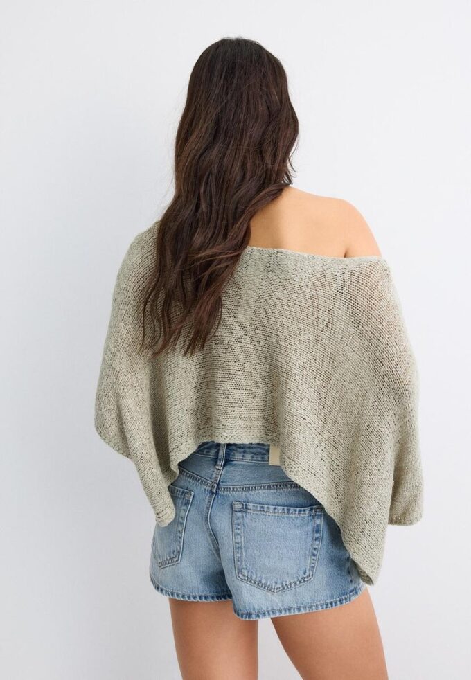 Pull basique en maille style cape