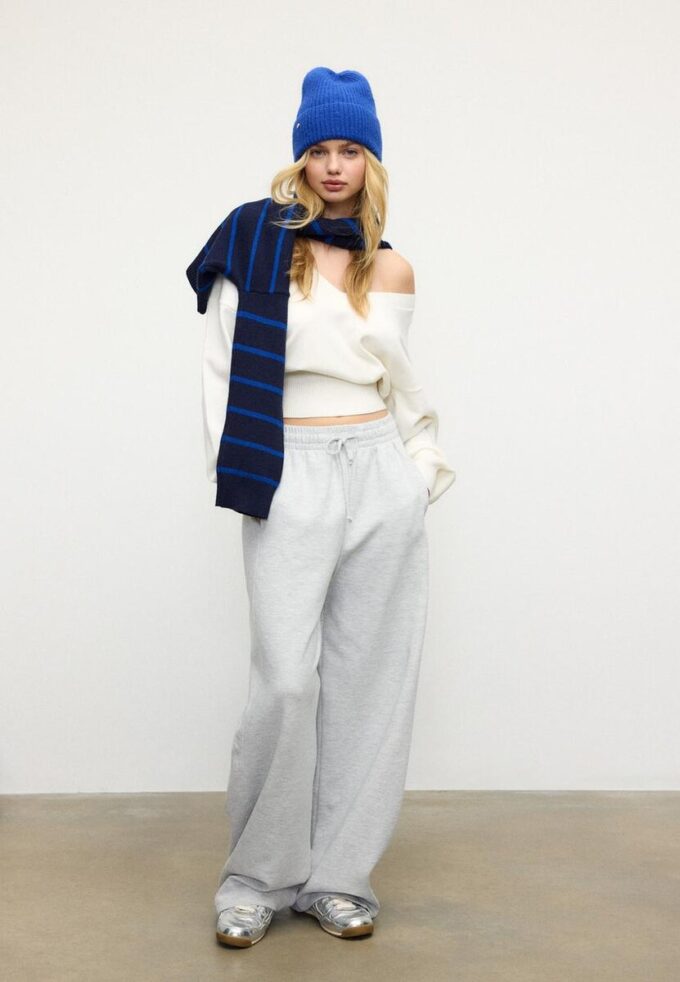 Pull à col en V et manches chauve-souris Pull à col en V et manches chauve-souris