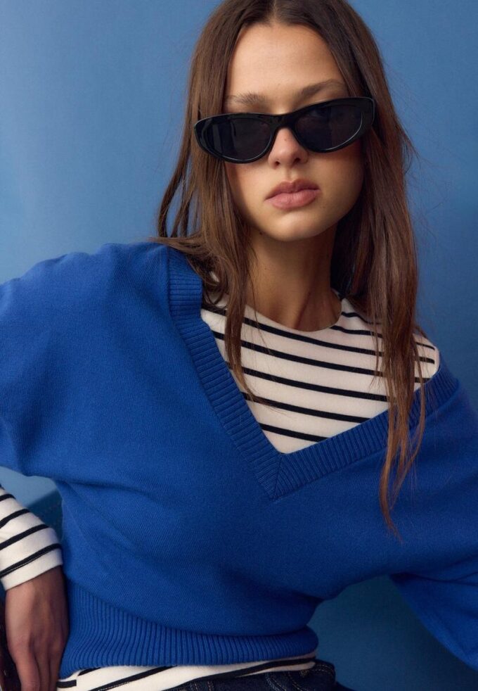 Pull à col en V et manches chauve-souris Pull à col en V et manches chauve-souris