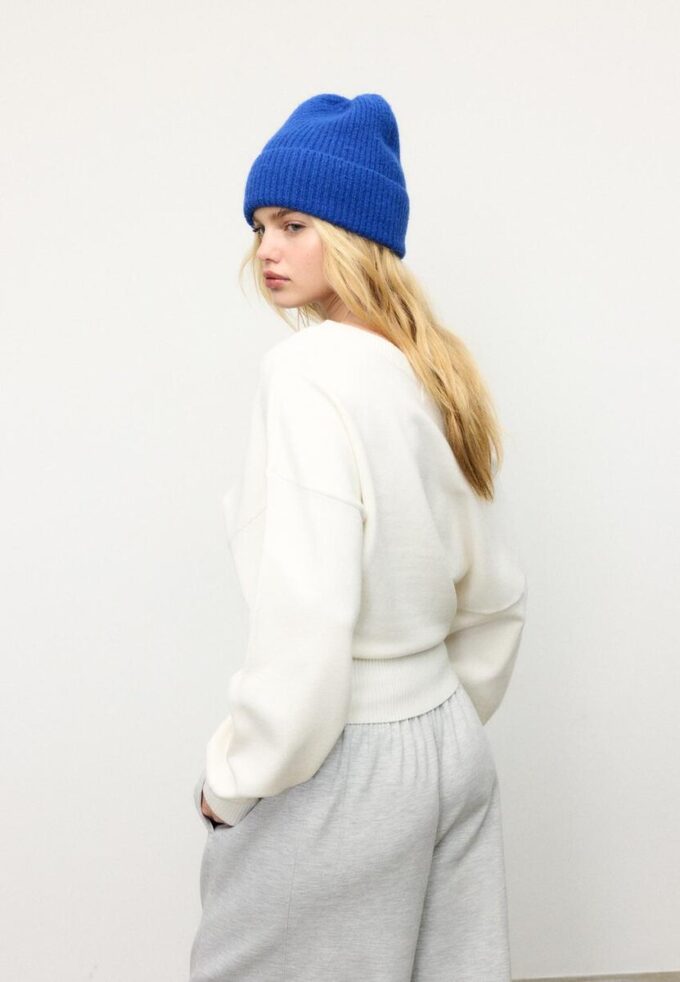 Pull à col en V et manches chauve-souris Pull à col en V et manches chauve-souris