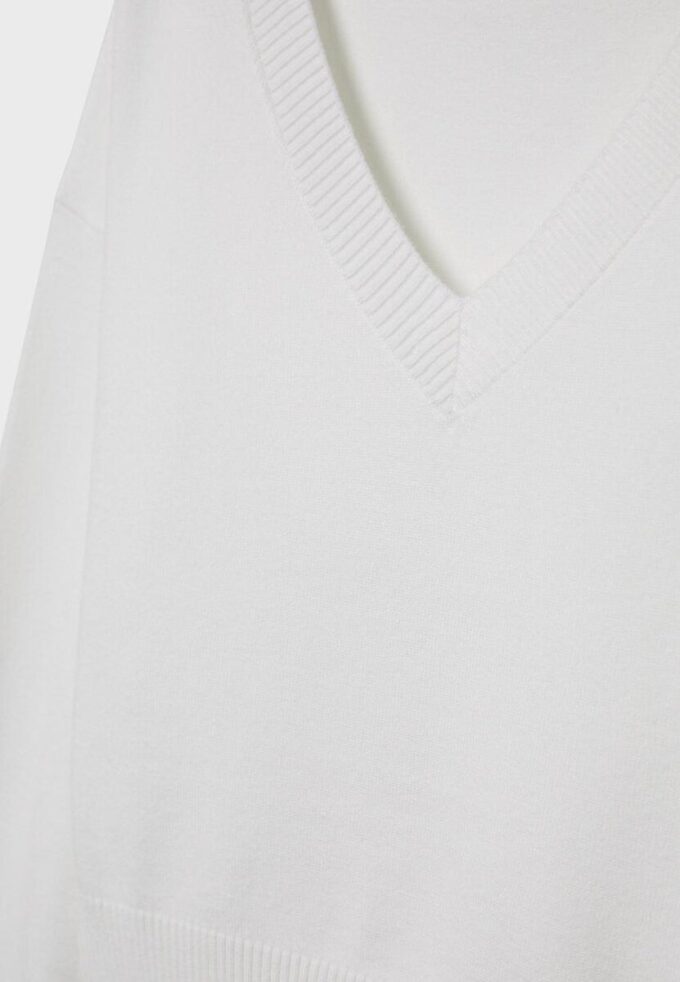 Pull à col en V et manches chauve-souris Pull à col en V et manches chauve-souris