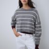 Pull court rayé en maille
